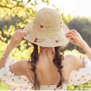 🍒Vince Camuto Straw Hat with Cherry Embroidery NWT🍒